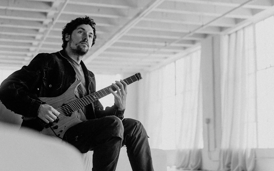 Plini Returns to Madrid with a Night of Instrumental Brilliance